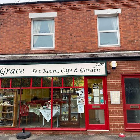 Grace Stays Ellesmere Port Exteriör bild